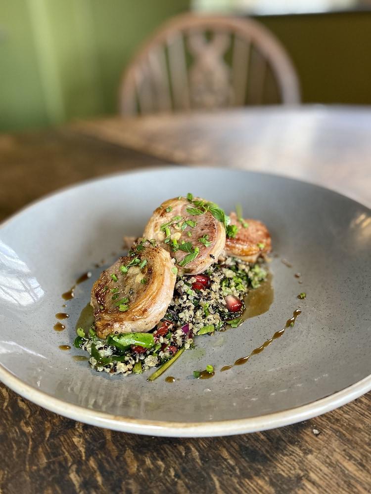 The Lion At West Pennard Hotel Екстериор снимка Quinoa salad with lamb