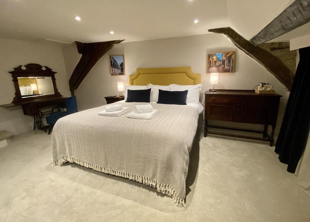 The Lion At West Pennard Hotel Екстериор снимка The Old Vicarage, 2019